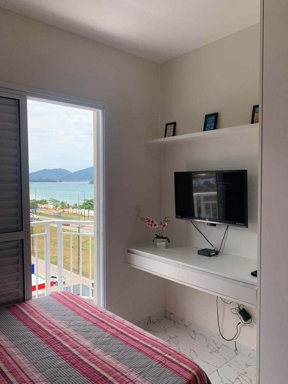 Ed Riviera Apartment คารากัวตาตูบา ภายนอก รูปภาพ